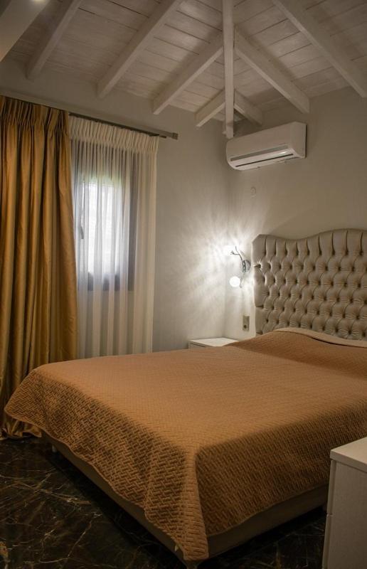 Stamos Apartments And Studios Vourvourou Room photo